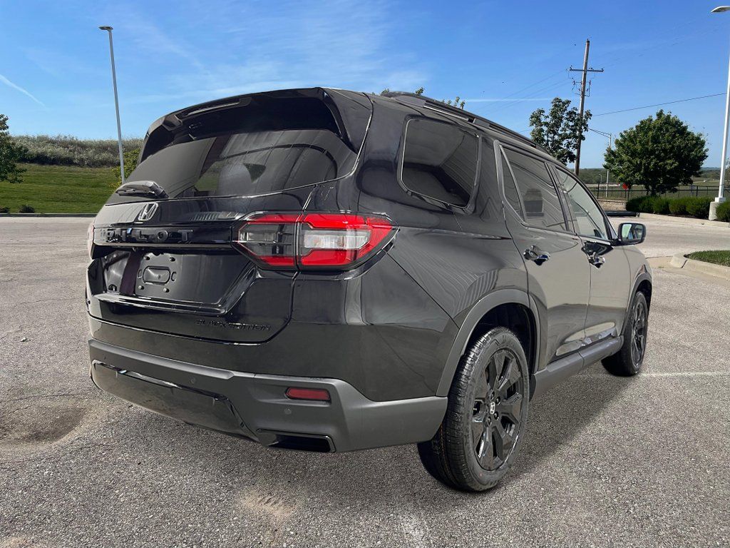 New 2026 Honda Pilot Black Edition image 6