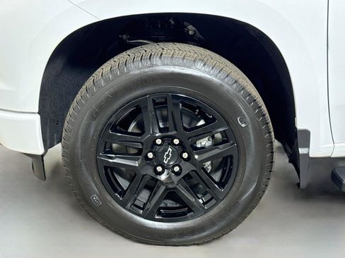 Certified 2026 Chevrolet Silverado 1500 RST w/ LPO, Dark Essentials Package AWD/4WD image 29