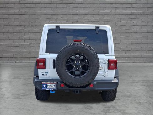 Used 2024 Jeep Wrangler Unlimited AWD/4WD image 10