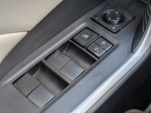 Used 2021 Toyota RAV4 XLE FWD image 23