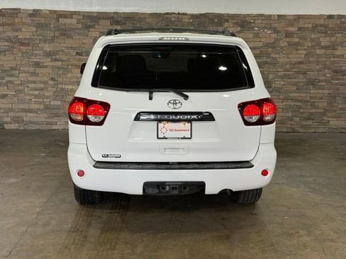Used 2019 Toyota Sequoia TRD Sport w/ TRD Sport Premium Package AWD/4WD image 7
