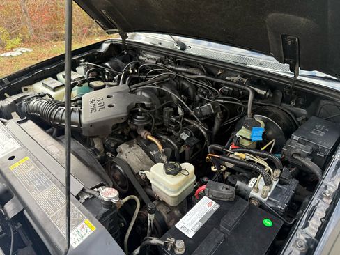 Used 2002 Ford Ranger FX4 image 41