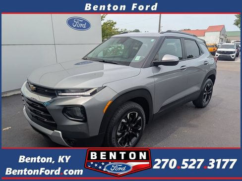 Used 2023 Chevrolet TrailBlazer LT FWD image 1