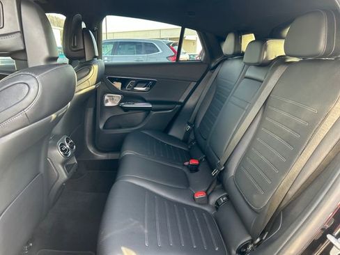 Used 2024 Mercedes-Benz GLC 300 4MATIC image 22