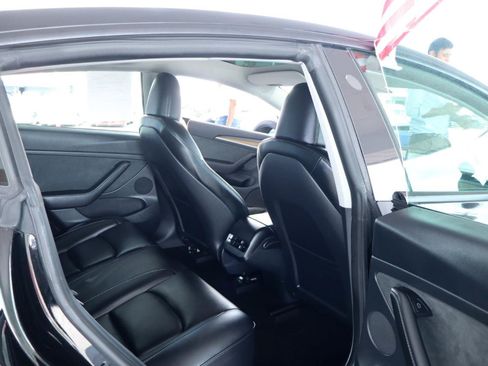 Used 2023 Tesla Model 3 Standard Range RWD image 32