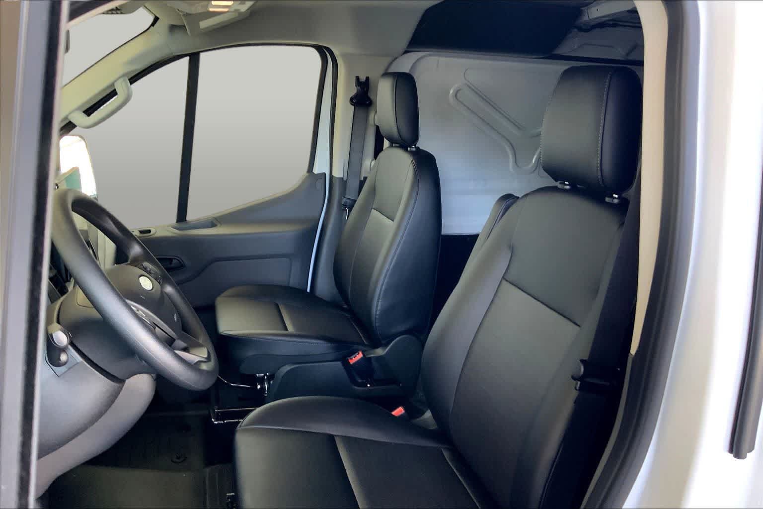 New 2026 Ford Transit 150 Low Roof w/ Load Area Protection Package RWD image 9