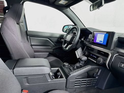New 2026 Toyota 4Runner SR5 AWD/4WD image 33