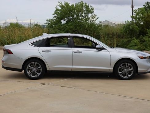 Certified 2024 Honda Accord EX image 8