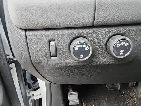 Used 2021 Chevrolet Colorado W/T w/ WT Convenience Package image 25