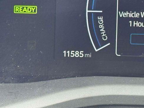 Used 2025 Toyota Camry LE image 25