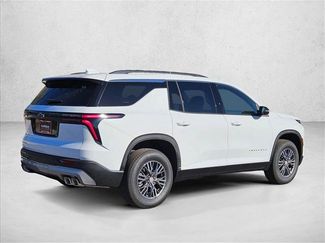 New 2026 Chevrolet Traverse LT video 2