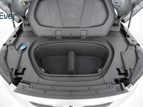 Used 2023 Volvo XC40 Recharge Plus AWD/4WD image 28