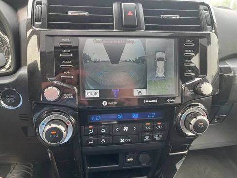 Used 2022 Toyota 4Runner TRD Off-Road Premium AWD/4WD image 5
