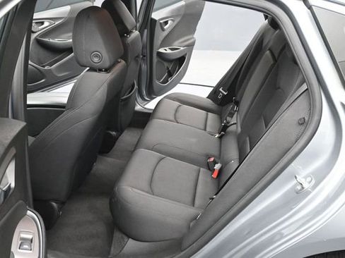 Used 2024 Chevrolet Malibu LT FWD image 9