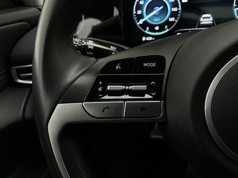 Used 2025 Hyundai Elantra SEL image 36