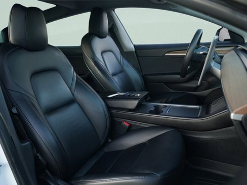 Used 2021 Tesla Model 3 Standard Range Plus image 39