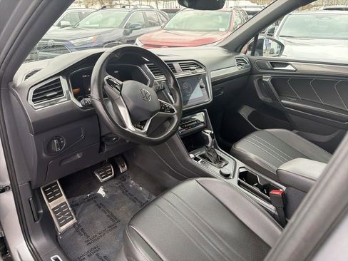 Used 2023 Volkswagen Tiguan SE R-Line image 23