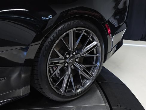 Used 2021 Chevrolet Camaro ZL1 RWD image 44