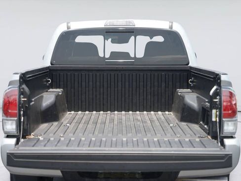 Used 2023 Toyota Tacoma TRD Sport AWD/4WD image 31