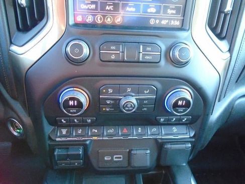 Certified 2022 Chevrolet Silverado 2500 High Country w/ Z71 Off-Road Package image 14