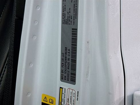 Used 2022 Jeep Wrangler Unlimited Sahara image 30