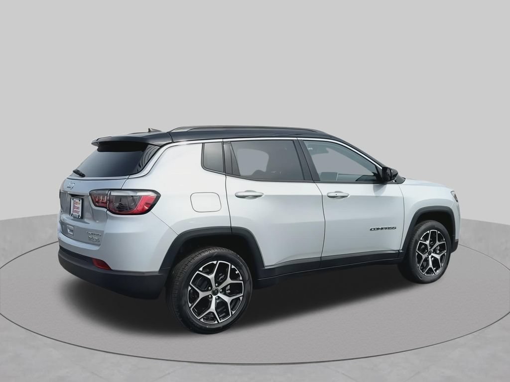 Used 2026 Jeep Compass Limited AWD/4WD image 10