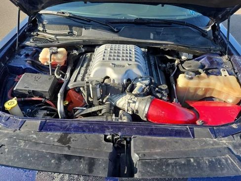 Used 2016 Dodge Challenger SRT Hellcat image 9