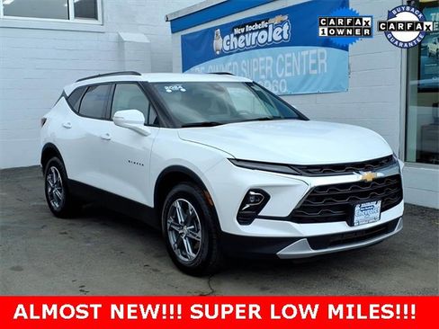 Used 2024 Chevrolet Blazer LT image 1