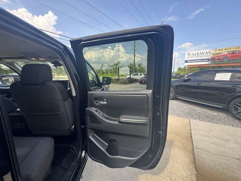 Used 2026 Nissan Frontier SV w/ All-Weather Content Package AWD/4WD image 29