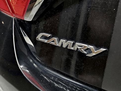 Used 2016 Toyota Camry LE image 30