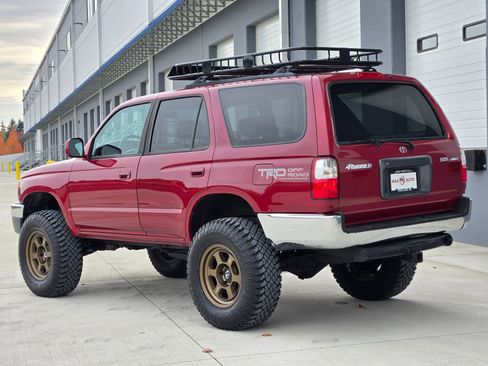 Used 2000 Toyota 4Runner SR5 image 6