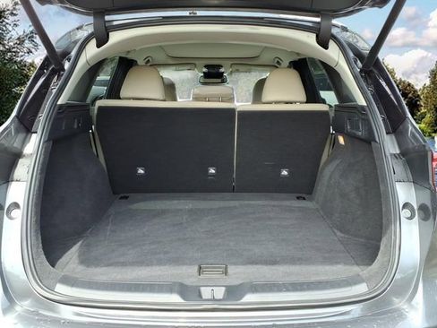 Certified 2022 INFINITI QX50 Essential FWD image 29