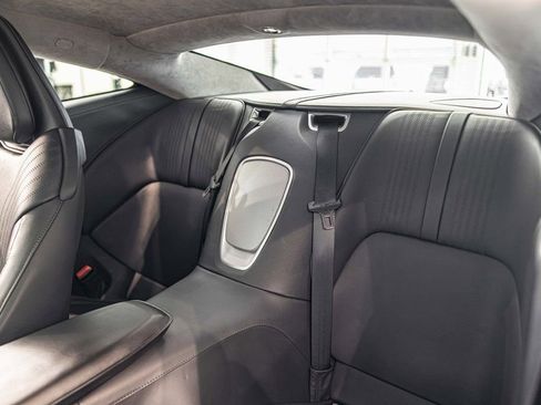 Used 2020 Aston Martin DB11 Coupe image 20