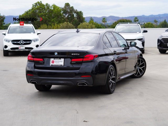 Used 2021 BMW 530e w/ M Sport Package RWD image 7