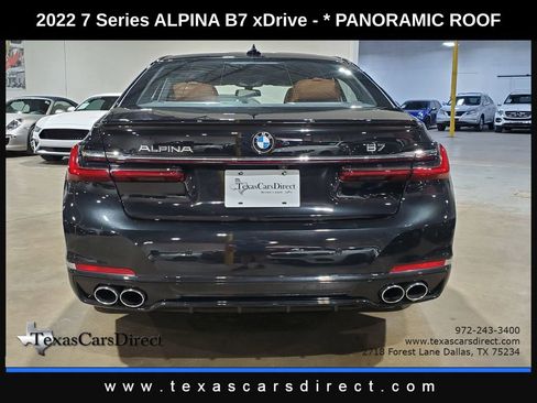 Used 2022 BMW ALPINA B7 xDrive image 11