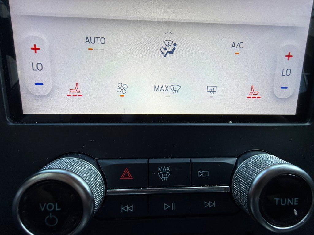 Used 2024 Ford Edge SEL AWD/4WD image 33
