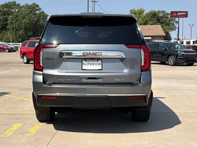 Used 2022 GMC Yukon SLT w/ SLT Premium Package AWD/4WD image 4