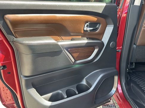 Used 2017 Nissan Titan Platinum Reserve image 29