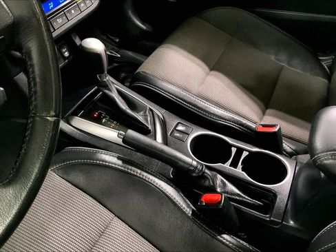 Used 2016 Toyota Corolla S FWD image 17