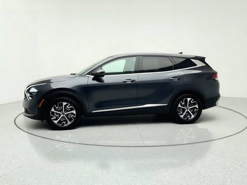 Certified 2023 Kia Sportage EX FWD image 2