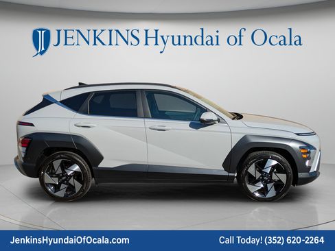 New 2026 Hyundai Kona Limited FWD image 2