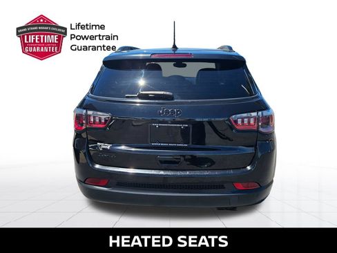 Used 2021 Jeep Compass Latitude w/ Sun and Sound Group AWD/4WD image 9