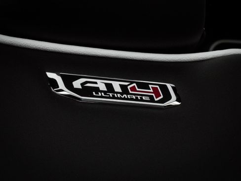 New 2026 GMC Yukon AT4 Ultimate w/ LPO, Floor Liner Package AWD/4WD image 12