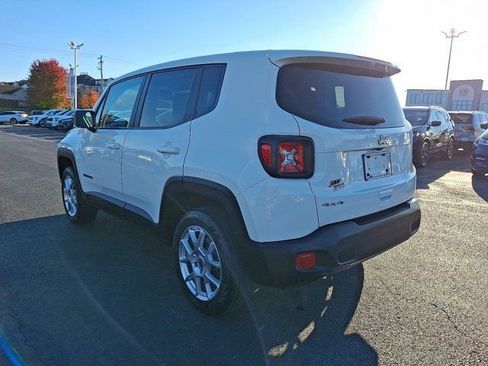 Certified 2023 Jeep Renegade Latitude AWD/4WD image 4