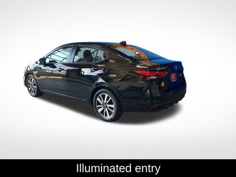 Used 2025 Nissan Versa SV FWD image 17
