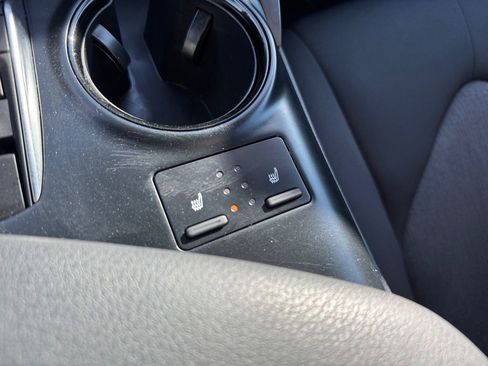 Certified 2019 Toyota Camry LE FWD image 28