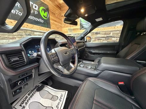 Used 2023 Ford Expedition Limited image 10