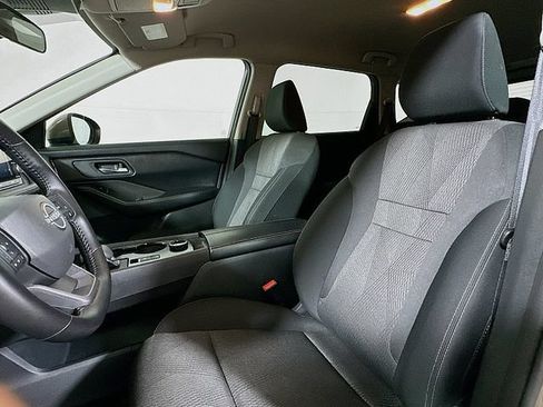 Used 2025 Nissan Rogue SV AWD/4WD image 11