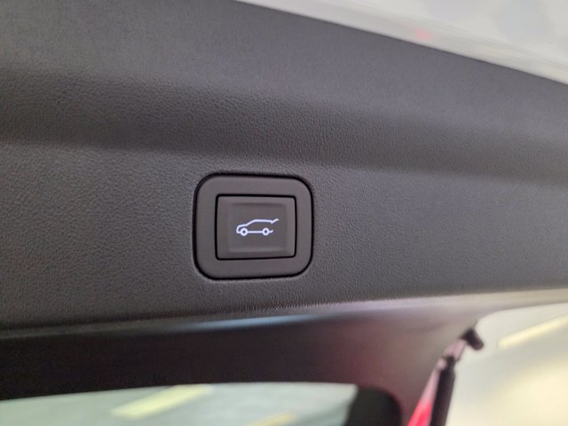 New 2026 Cadillac Escalade IQ Sport 2 w/ LPO, Floor Liner Package AWD/4WD image 17