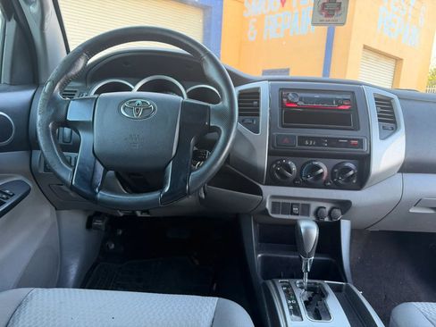 Used 2012 Toyota Tacoma 2WD Access Cab w/ SR5 Pkg image 17